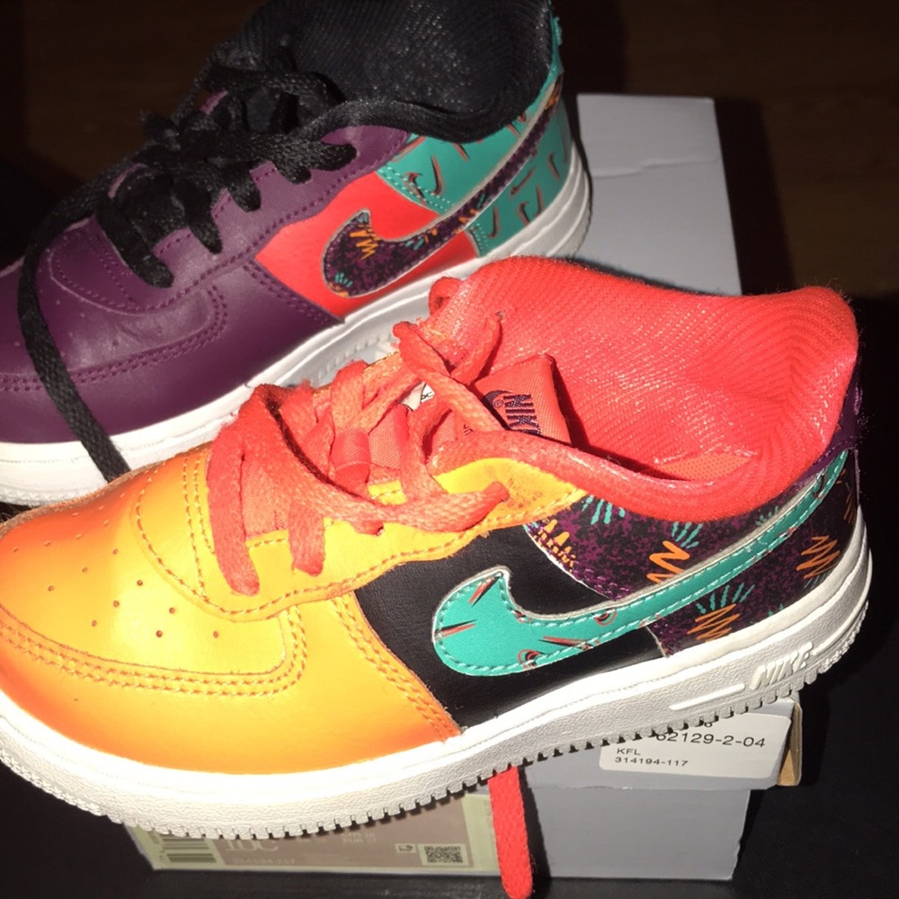 10 c toddler NIKE good condition unisex multicolor